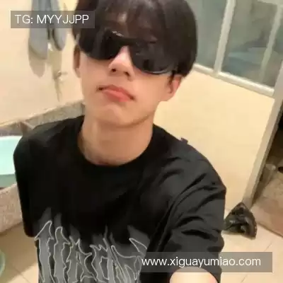 陈绚嫱