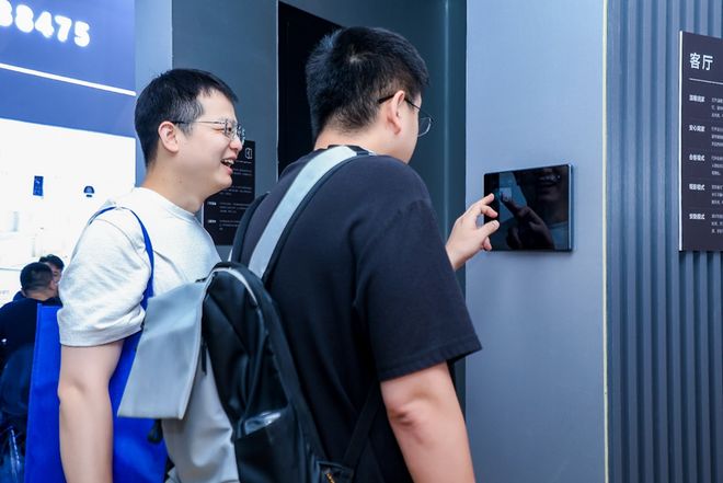 yl88858cc界说AI人脸视频锁新标杆：萤石Y5000FVX领衔2025广州(图11)